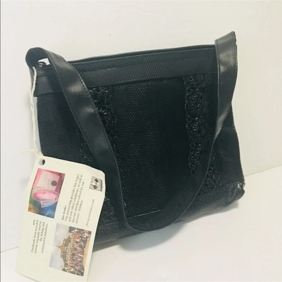 Smateria Five Black Small Shoulder Fair Trade V1 - Picture 2 of 7